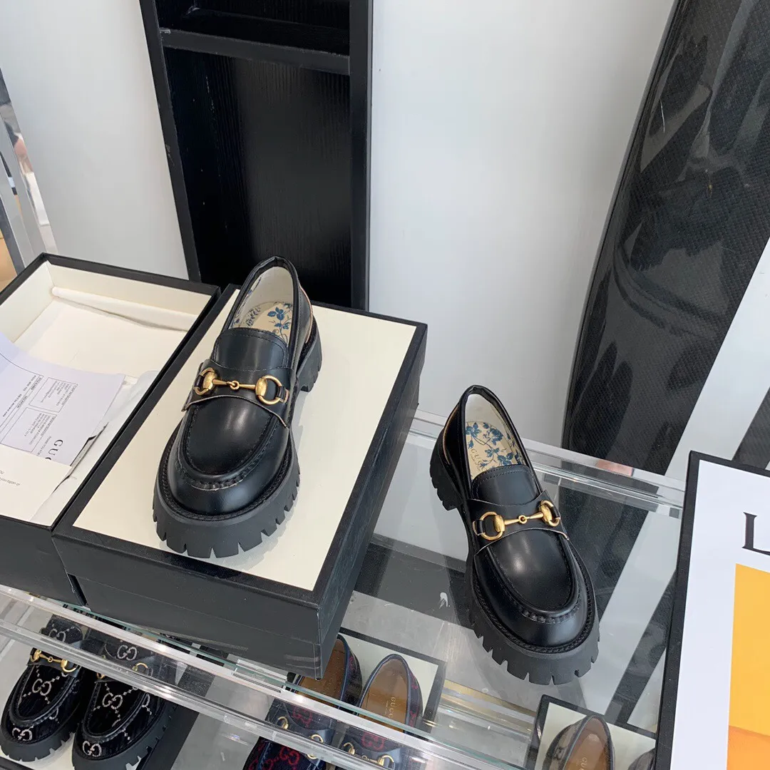 👟👟Ex-factory price👟👟Ex-factory price 480👟👟 Steel stamped inside ⚠Purchase level Gucci 🐝The original embroidered bee is rose gold, definitely not the gold color in the market😂Babies, please pay attention to distinguish the market products) Everything is developed in accordance with the original version, open edge beads, customized imported velvet fabric, code number: 35-40